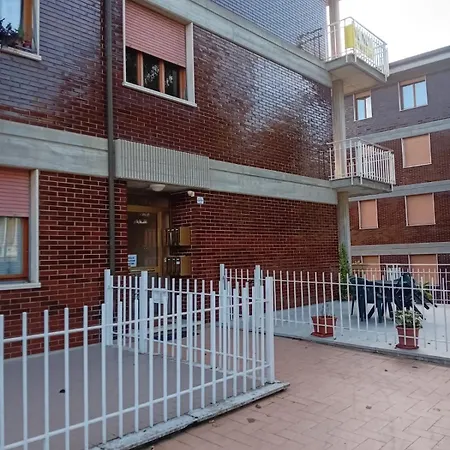 Borgotaro Loft شقة *