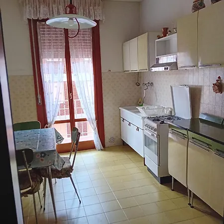 Borgotaro Loft شقة